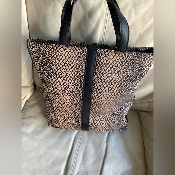 NWOT- LANCEL authentic Paris bag leopard pattern - Picture 2 of 11